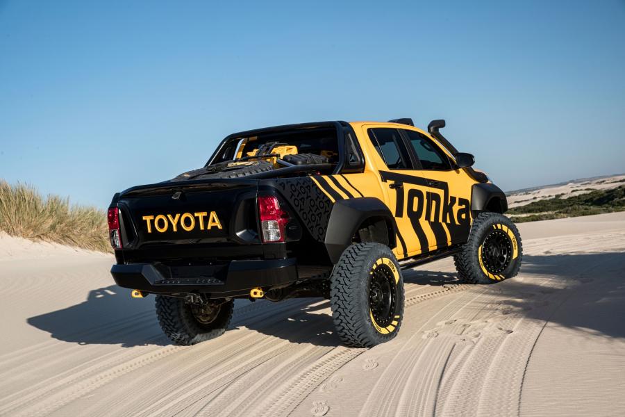  Toyota Hilux Tonka Concept 2017 года  (фото 36 из 40)